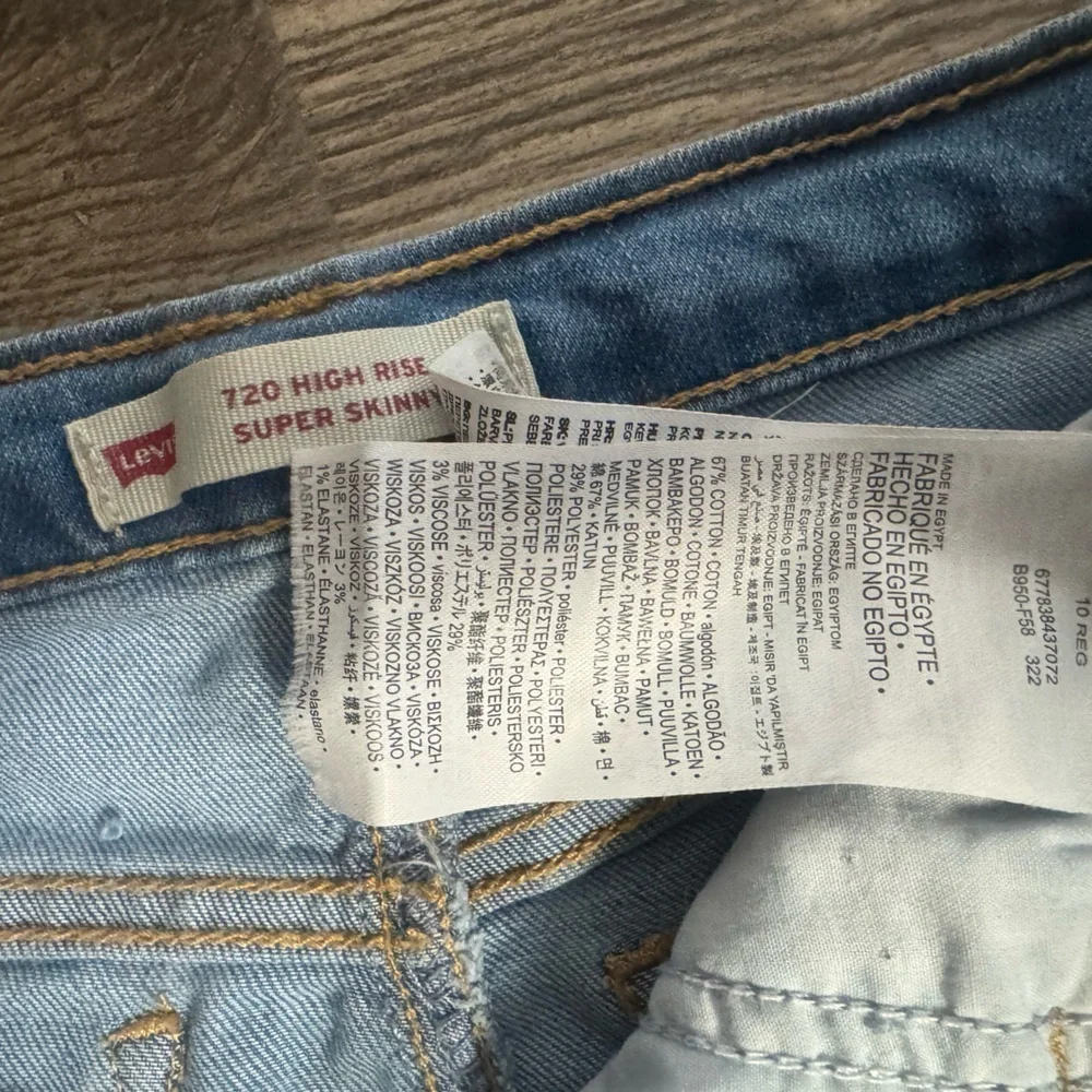 Levi's Blue Skinny Jeans with Distressed Details